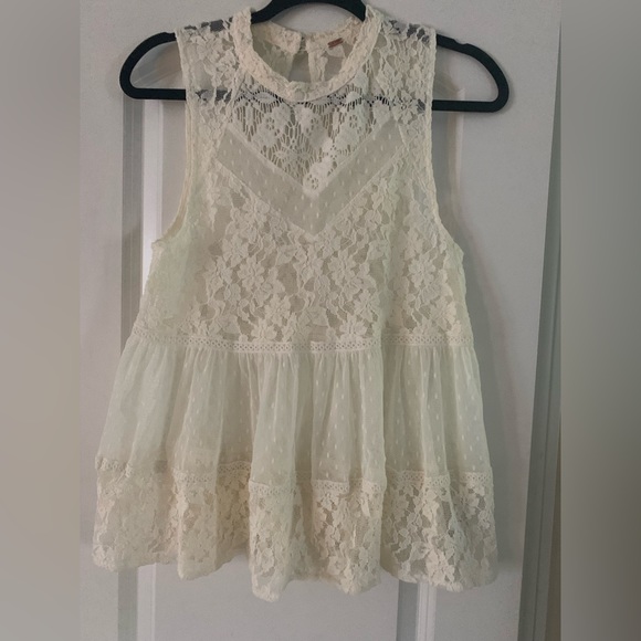 Free People Tops - Free People Ivory Sleeveless Lace Top Sz XS